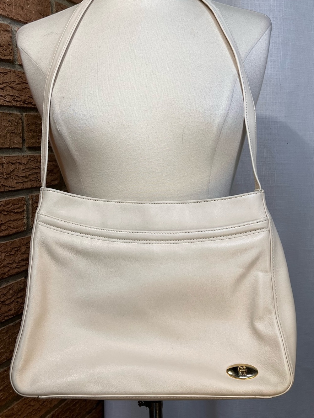 Vintage Etienne Aigner Ivory Leather Shoulder Bag Minimalist Purse